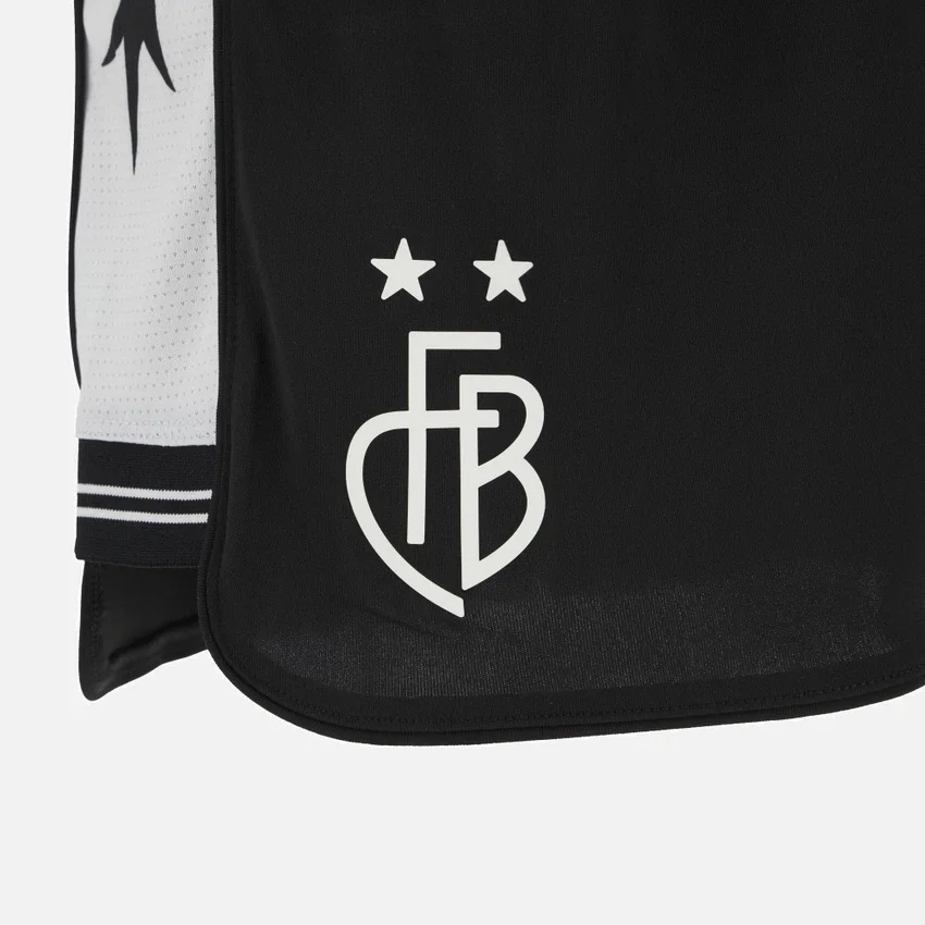 Calções de jogo alternativos para adultos do FC Basel 2025/26 Calções de jogo alternativos para adultos do FC Basel 2025/26