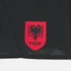 Calções de jogo júnior da Seleção Nacional da Albânia FSHF 2026/27 Calções de jogo júnior da Seleção Nacional da Albânia FSHF 2026/27