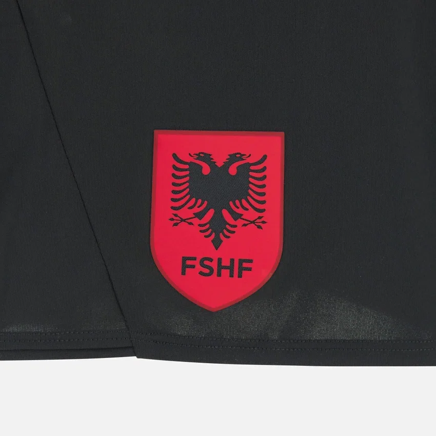 Calções de jogo júnior da Seleção Nacional da Albânia FSHF 2026/27 Calções de jogo júnior da Seleção Nacional da Albânia FSHF 2026/27