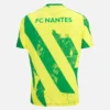 Camisas de aquecimento para adultos do FC Nantes 2025/26 Camisas de aquecimento para adultos do FC Nantes 2025/26