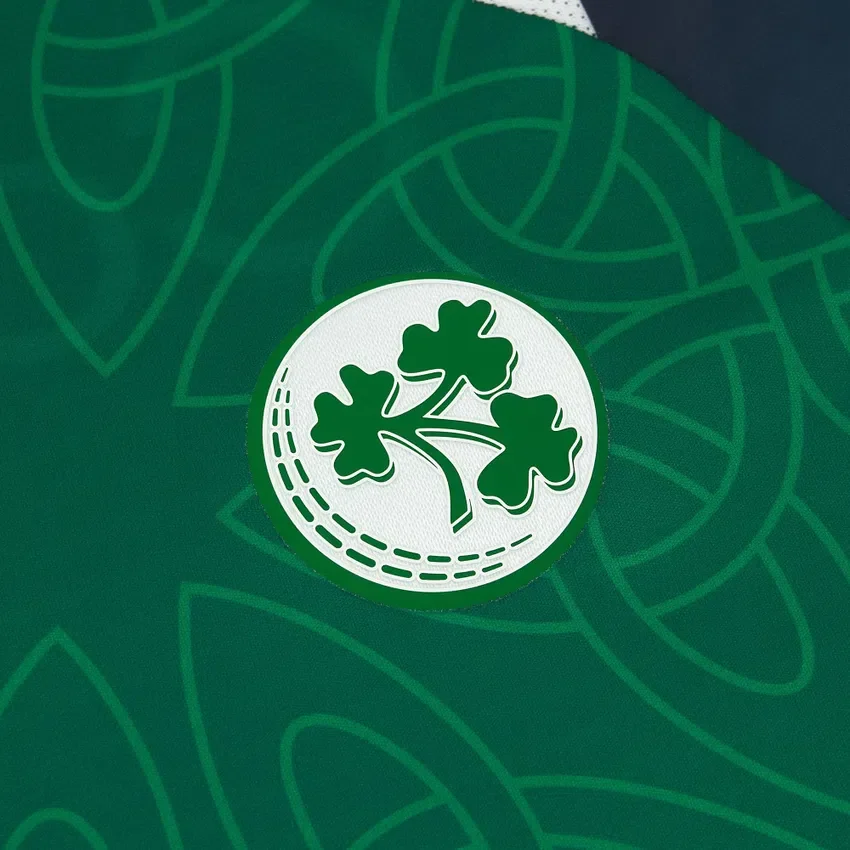 Camisas de jogo de manguitos compridos da Seleção de Críquete da Irlanda 2026/28 ODI Camisas de jogo de manguitos compridos da Seleção de Críquete da Irlanda 2026/28 ODI