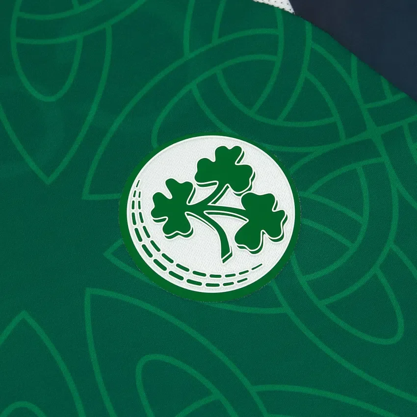 Camisas de jogo júnior da seleção de críquete da Irlanda 2026/28 ODI Camisas de jogo júnior da seleção de críquete da Irlanda 2026/28 ODI