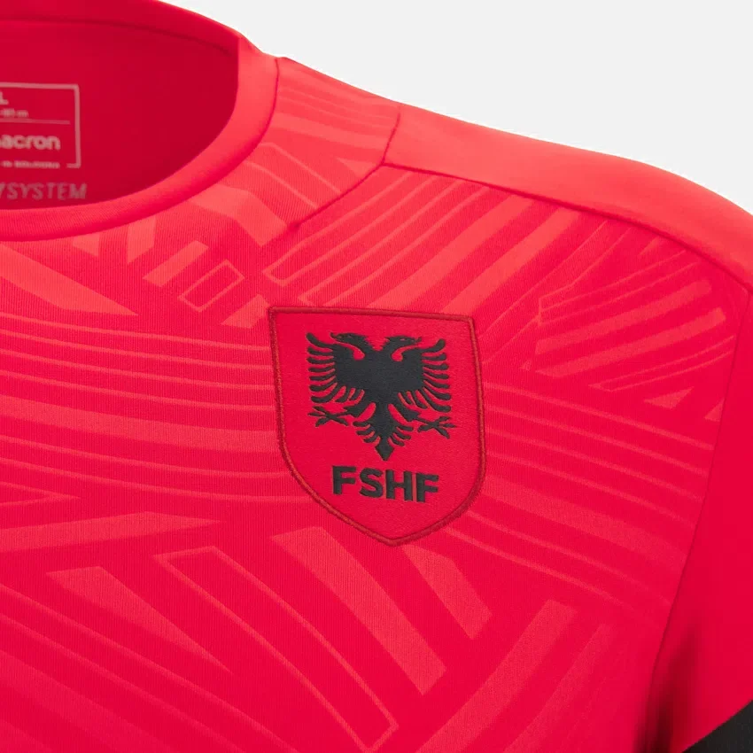 Camisas de treino vermelhas para adultos da Seleção Nacional da Albânia FSHF 2026/27 Camisas de treino vermelhas para adultos da Seleção Nacional da Albânia FSHF 2026/27