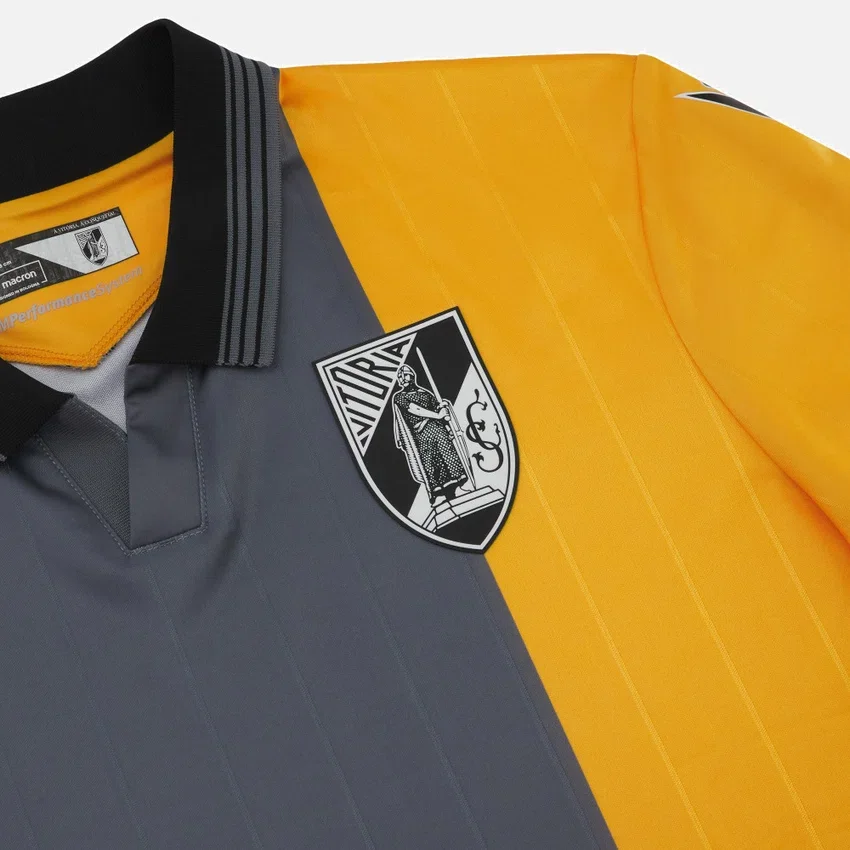 Camisola de jogo alternativa para adultos do Vitória SC 2025/26 Camisola de jogo alternativa para adultos do Vitória SC 2025/26