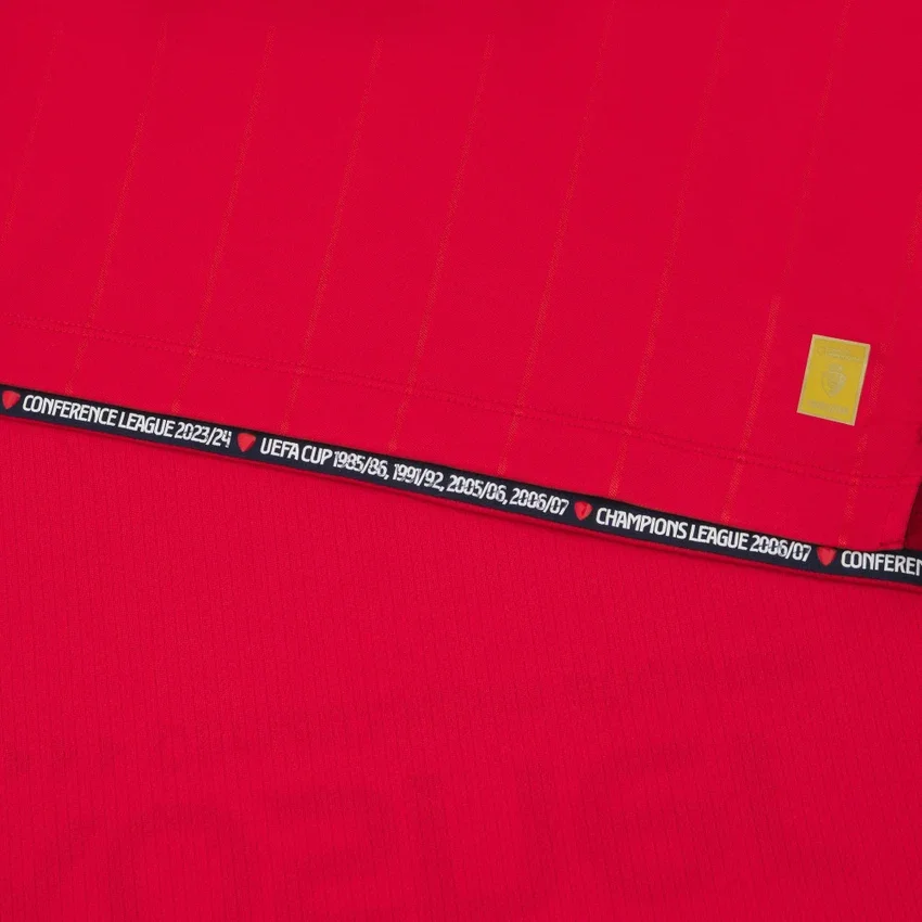 Camisola de jogo em casa do Osasuna 2025/26 para adultos Camisola de jogo em casa do Osasuna 2025/26 para adultos