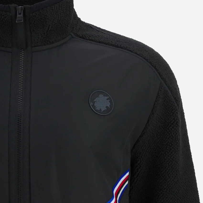 Casaco Teddy de viagem para adultos U.C. Sampdoria 2025/26 Athleisure Casaco Teddy de viagem para adultos U.C. Sampdoria 2025/26 Athleisure