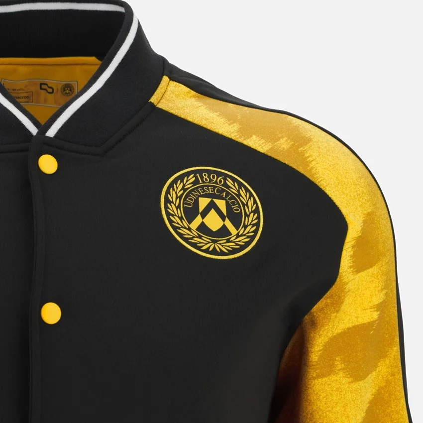 Coleção cápsula para adultos Udinese Calcio 2025/26 – Casaco Anthem Coleção cápsula para adultos Udinese Calcio 2025/26 – Casaco Anthem