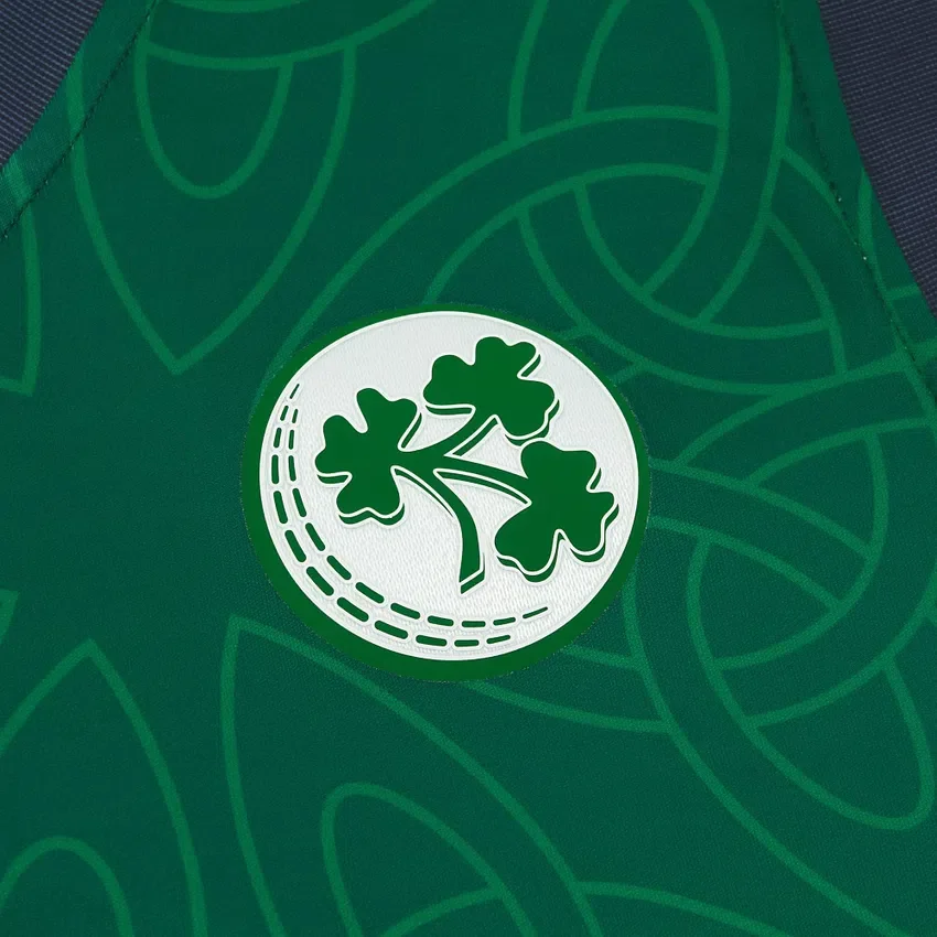 Hoodies com capuz sem mangas da Seleção de Críquete da Irlanda 2026/28 ODI Hoodies com capuz sem mangas da Seleção de Críquete da Irlanda 2026/28 ODI